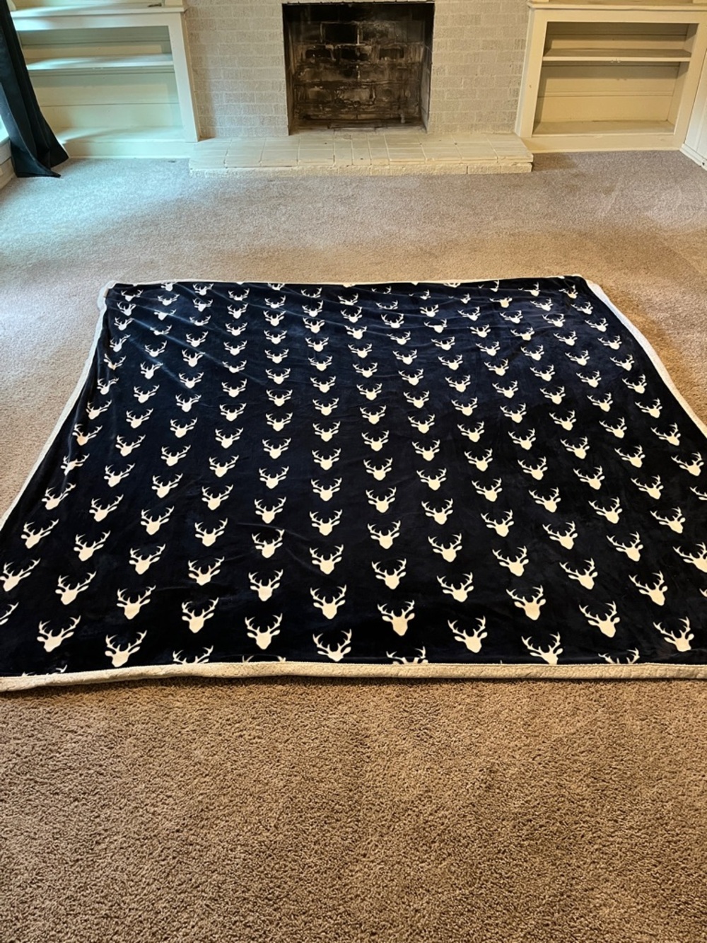 Newport Navy Blue and White Reindeer Pattern Plush Throw Blanket